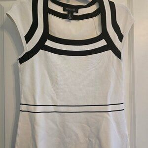White Houe Black Market ladies sweater top